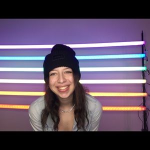 Meet your Posher, Mia